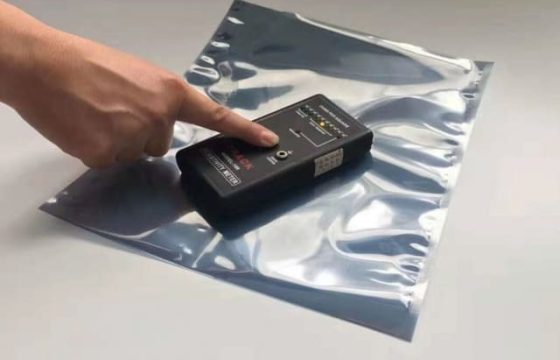 防静电包装袋与静电屏蔽袋有什么区别?