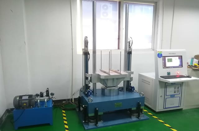 集装货物水平冲击测试