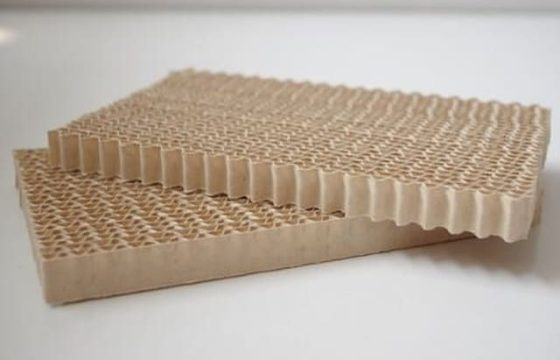 瓦楞纸箱为什么能承受较大的堆码压力?